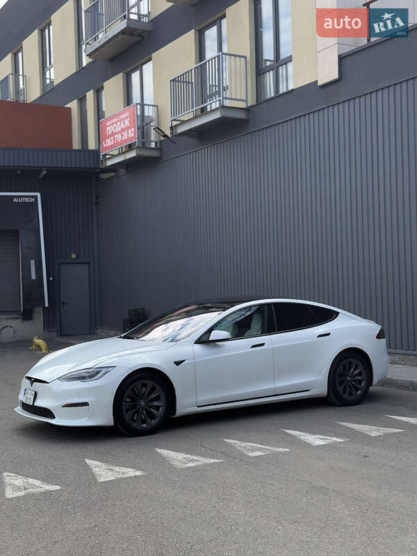 Tesla-5