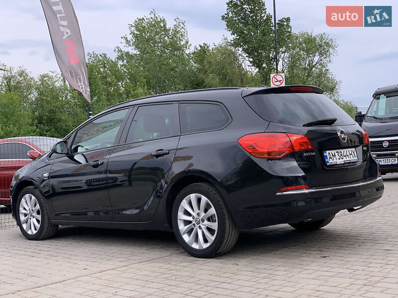 Opel Astra 2013