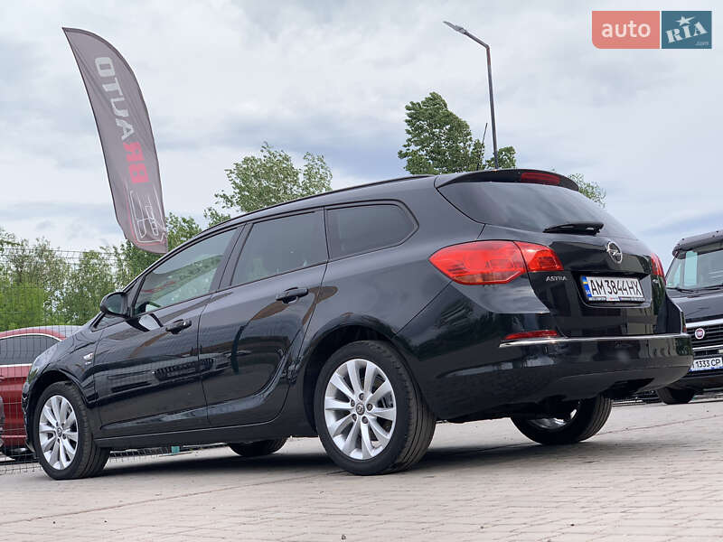 Opel Astra 2013