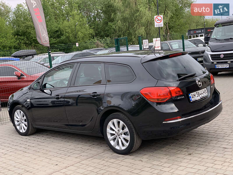 Opel Astra 2013