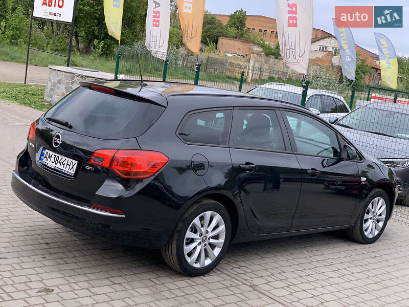 Opel Astra 2013