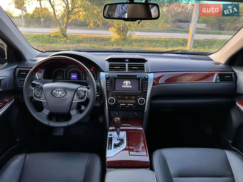 Toyota Camry 2012