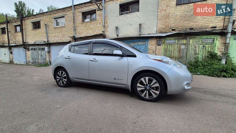 Nissan-17