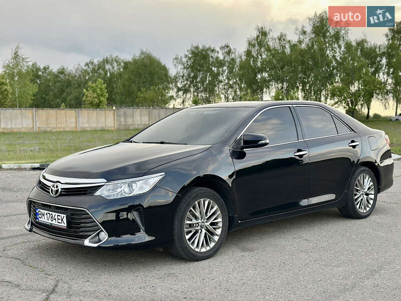 Toyota Camry 2015