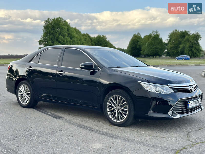 Toyota Camry 2015