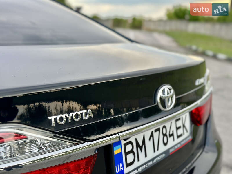 Toyota Camry 2015