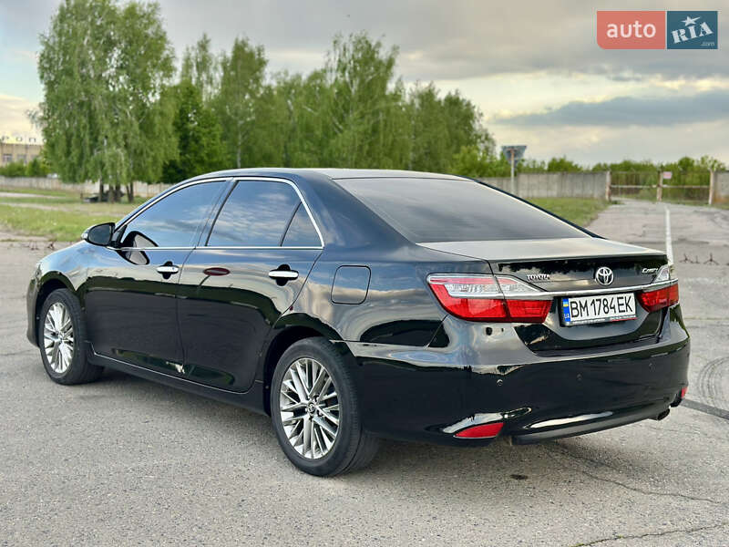 Toyota Camry 2015
