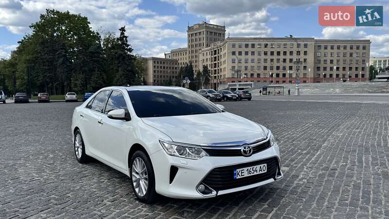 Toyota Camry 2014
