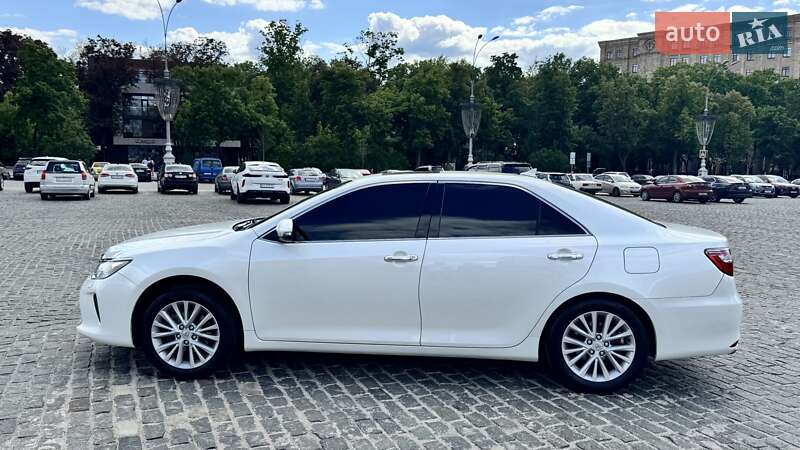Toyota Camry 2014