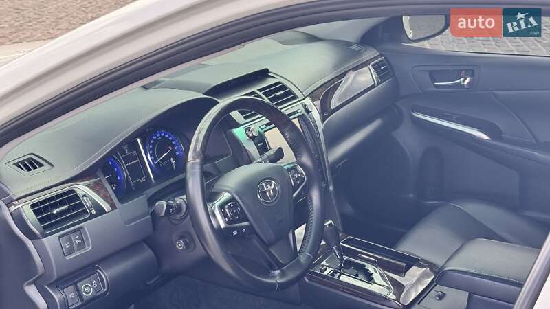 Toyota Camry 2014