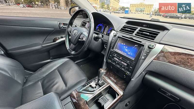 Toyota Camry 2014