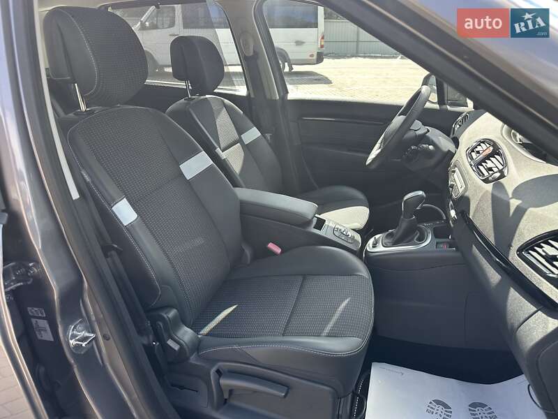 Renault Scenic 2011