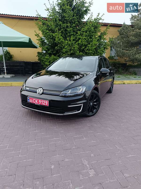 Volkswagen e-Golf 2015