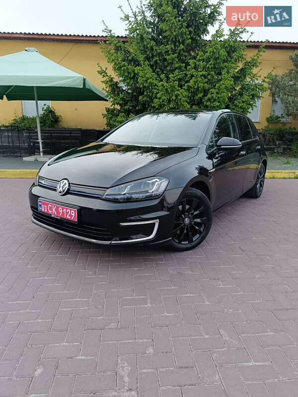 Volkswagen e-Golf 2015