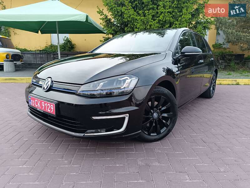 Volkswagen e-Golf 2015