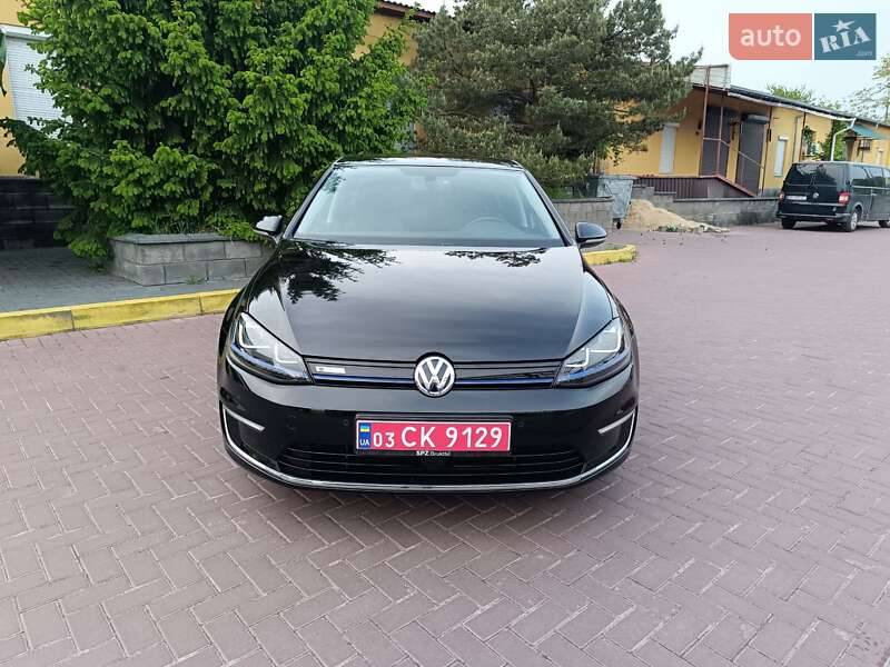 Volkswagen e-Golf 2015