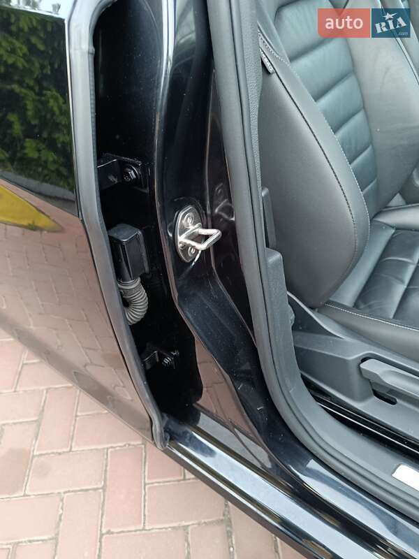 Volkswagen e-Golf 2015