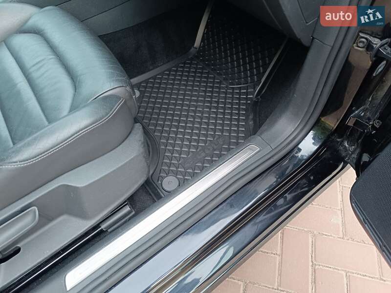 Volkswagen e-Golf 2015