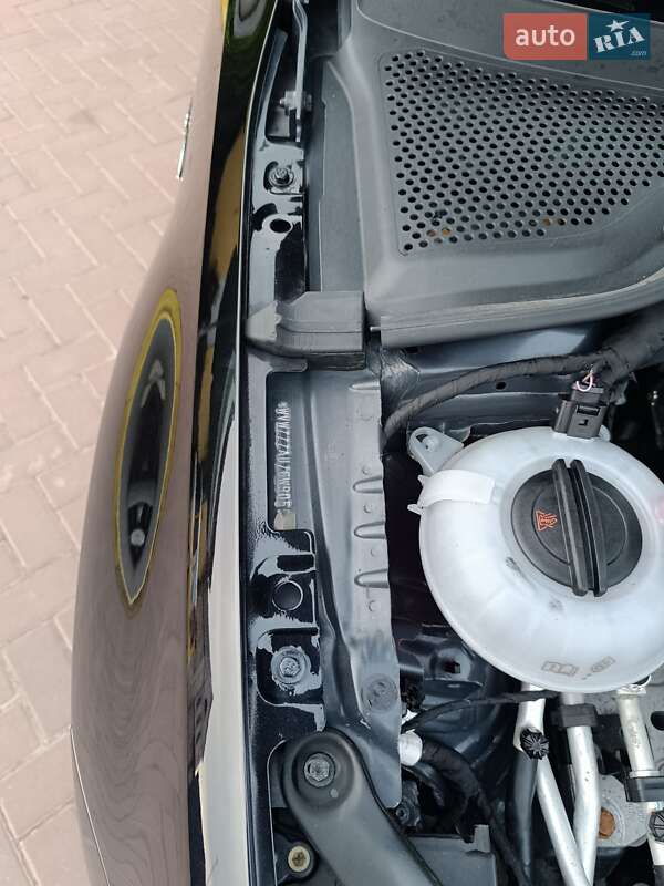 Volkswagen e-Golf 2015