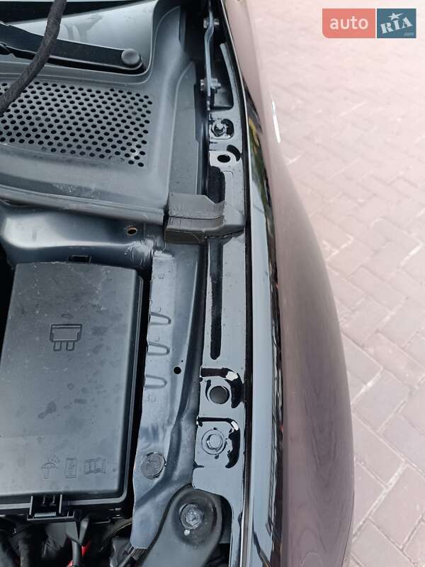 Volkswagen e-Golf 2015