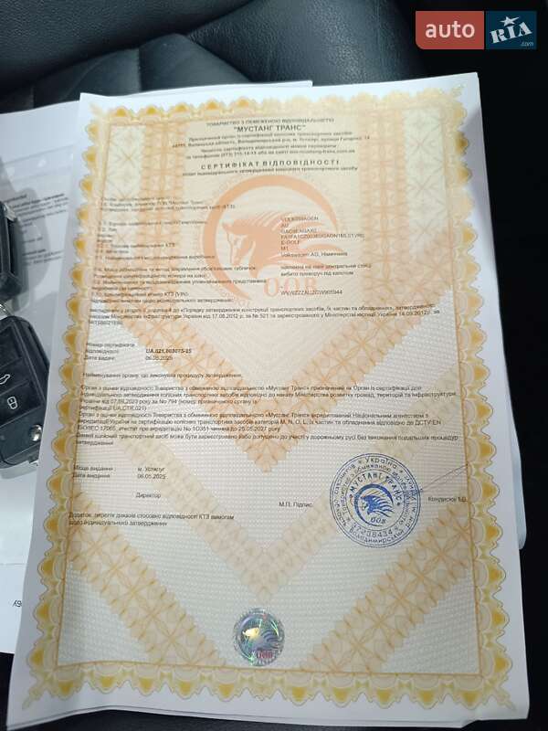 Volkswagen e-Golf 2015