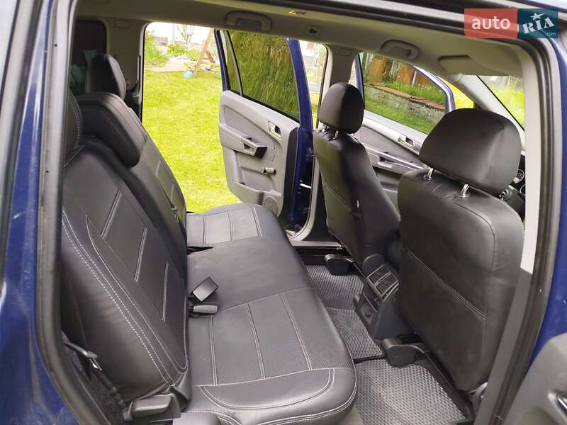 Opel Zafira 2011