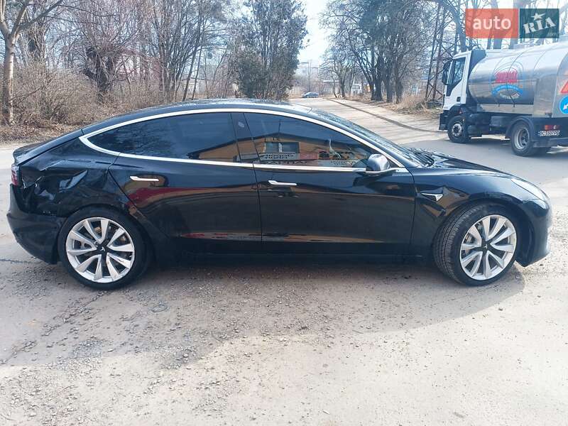 Tesla Model 3 2019