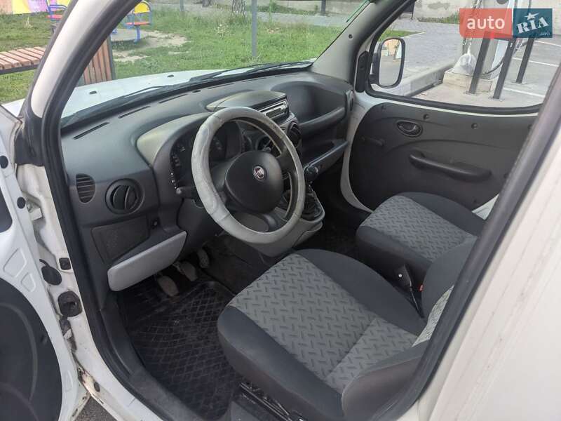 Fiat Doblo 2012