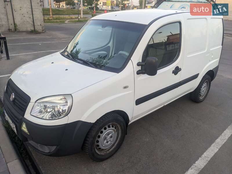 Fiat Doblo 2012