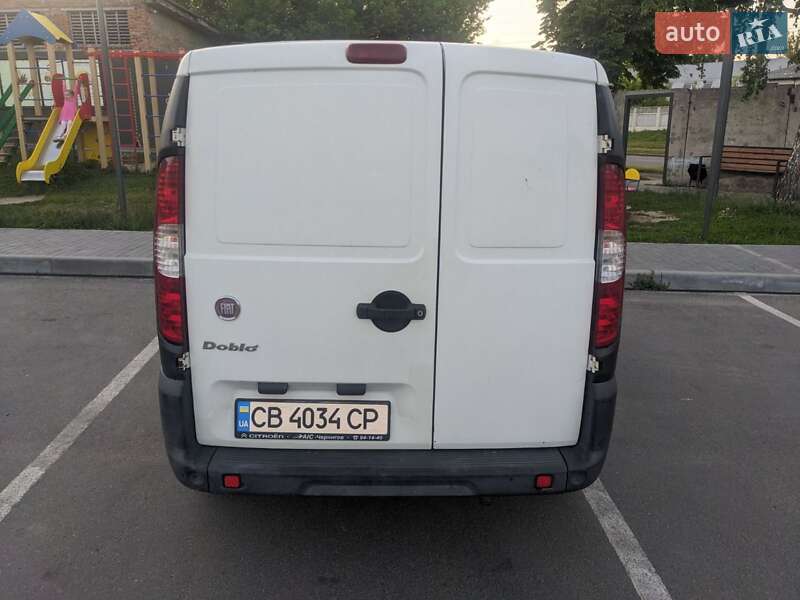Fiat Doblo 2012