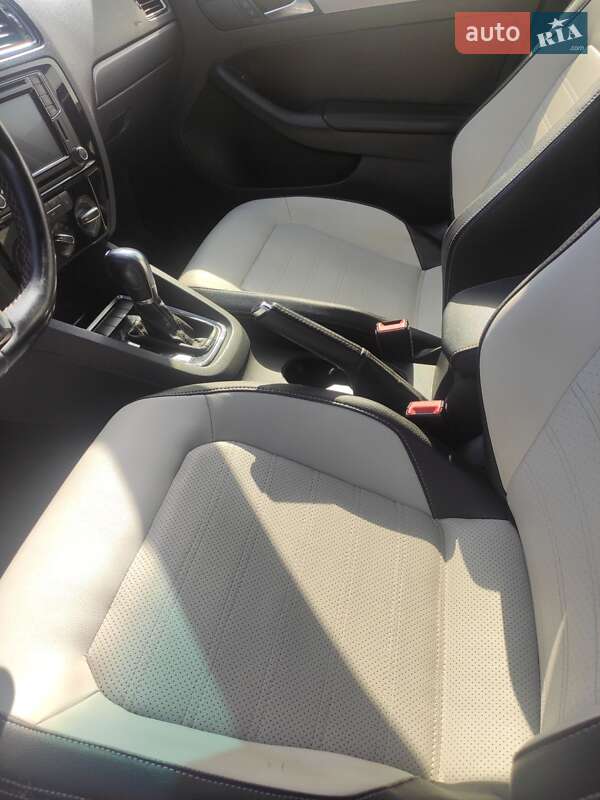 Volkswagen Jetta 2015