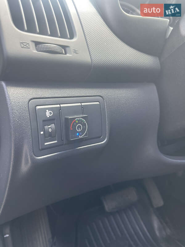 Hyundai-27