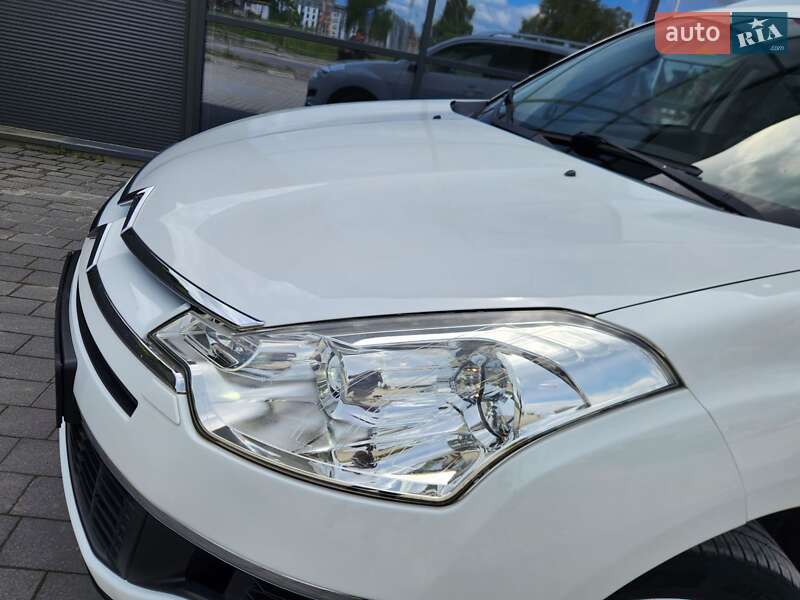 Citroen C-Crosser 2012