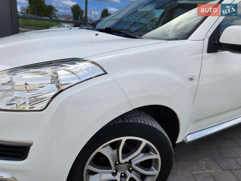 Citroen C-Crosser 2012