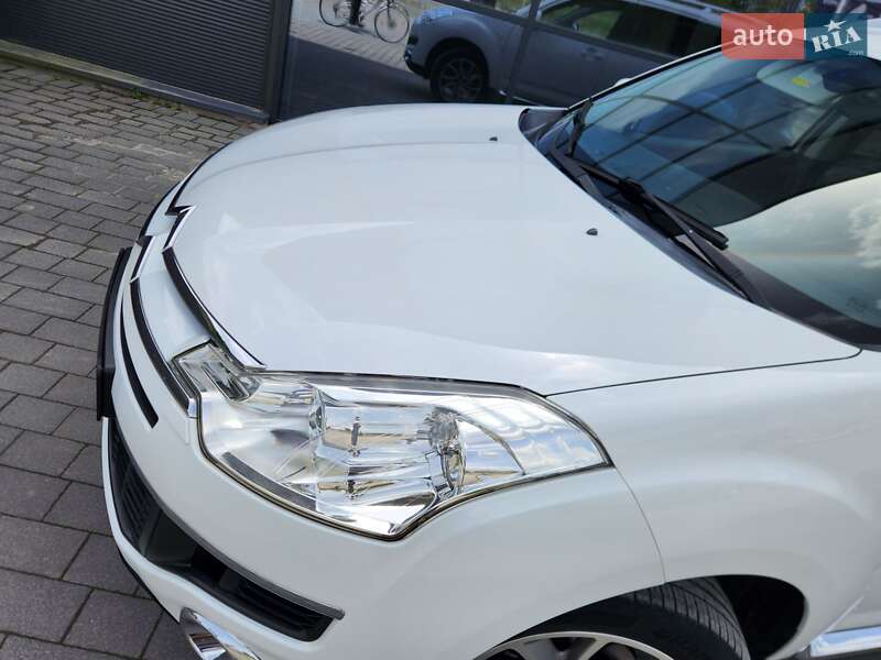 Citroen C-Crosser 2012