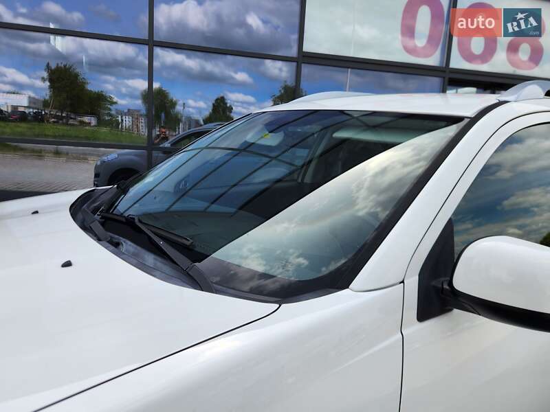 Citroen C-Crosser 2012