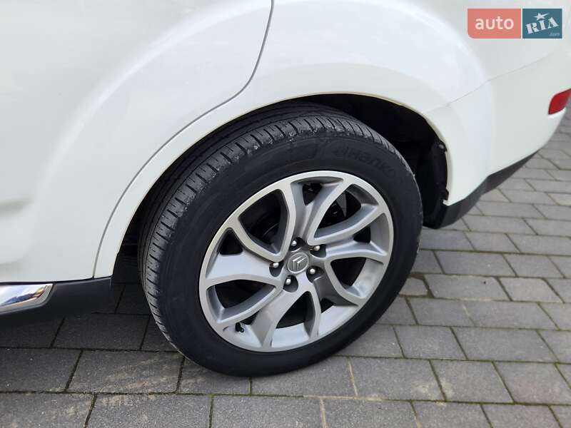 Citroen C-Crosser 2012