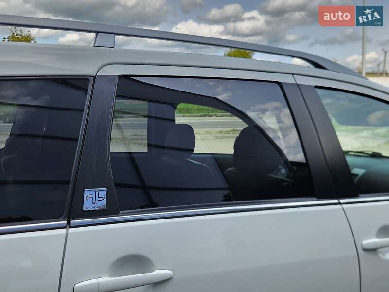 Citroen C-Crosser 2012