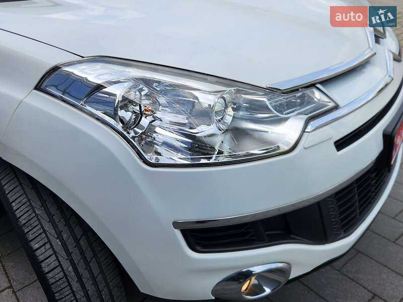 Citroen C-Crosser 2012