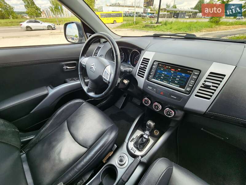 Citroen C-Crosser 2012