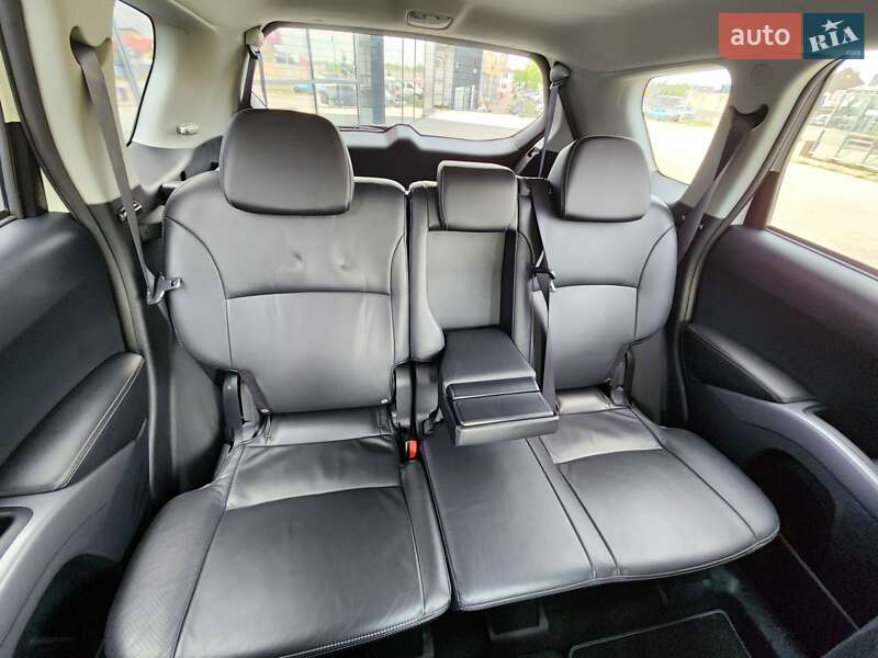 Citroen C-Crosser 2012