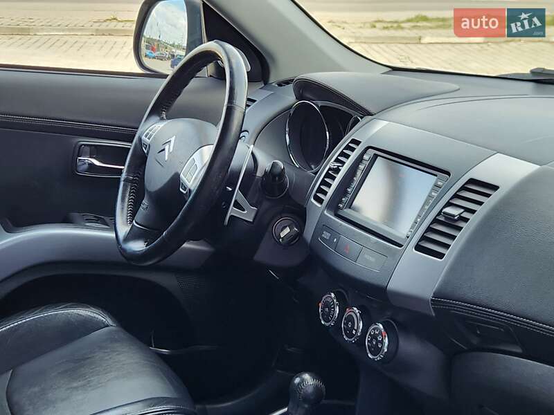 Citroen C-Crosser 2012