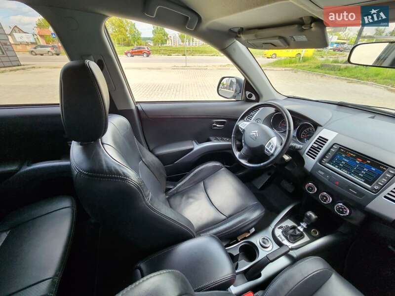 Citroen C-Crosser 2012