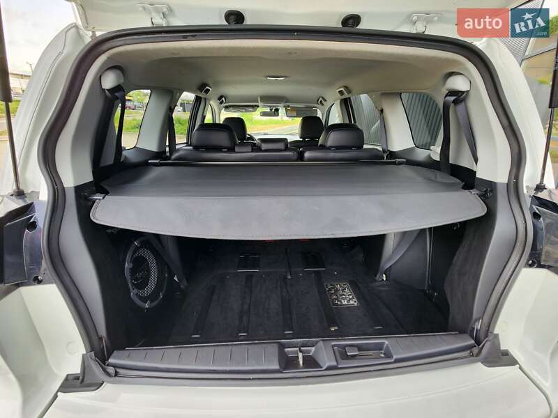 Citroen C-Crosser 2012