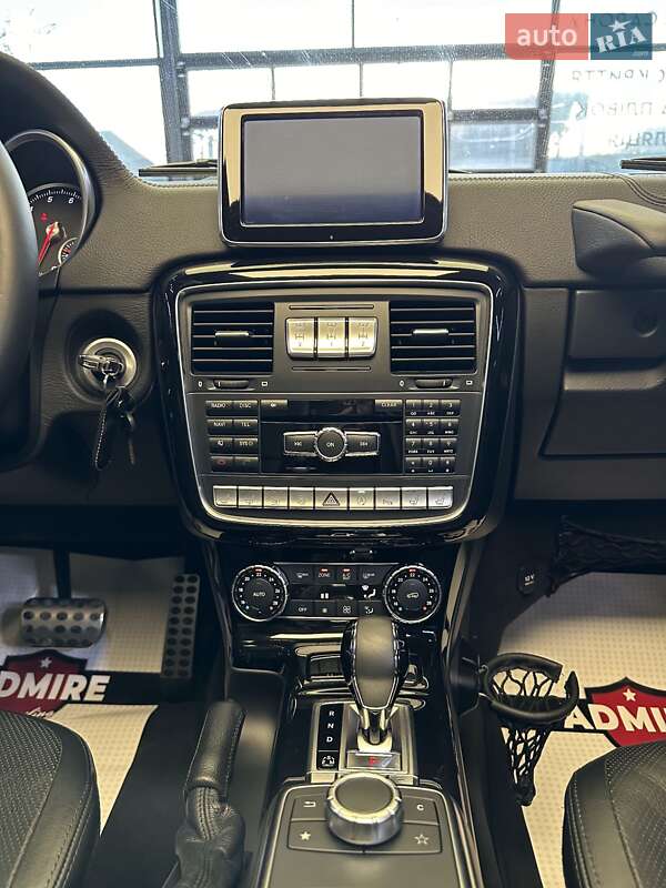 Mercedes-Benz G-Class 2015