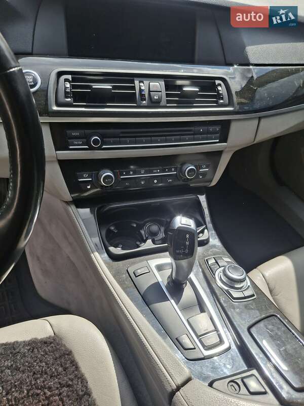 BMW 5 Series 2010
