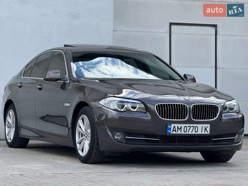 BMW 5 Series 2011