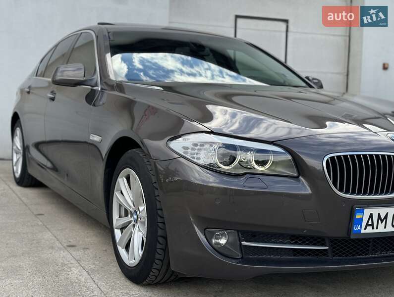 BMW 5 Series 2011