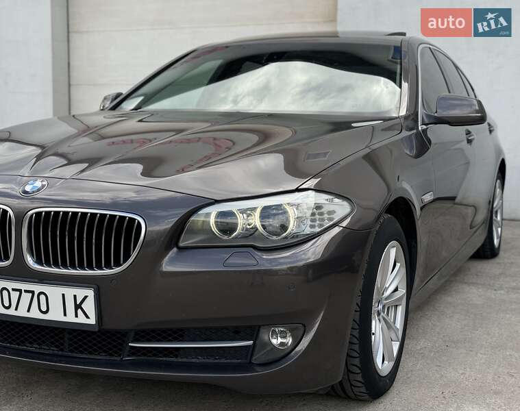 BMW 5 Series 2011
