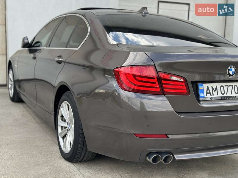 BMW 5 Series 2011
